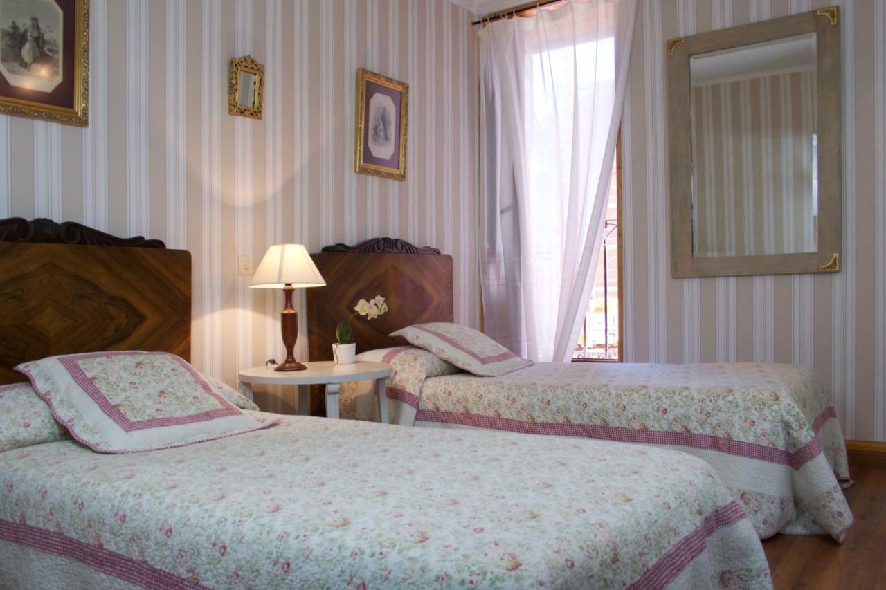 Hostal El Palacio Valencia de Don Juan Exterior foto